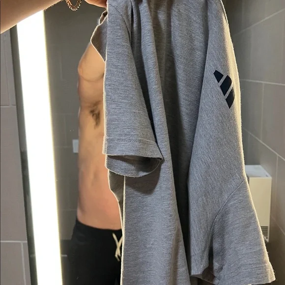 Adidas Gray T-Shirt - Picture 2 of 11